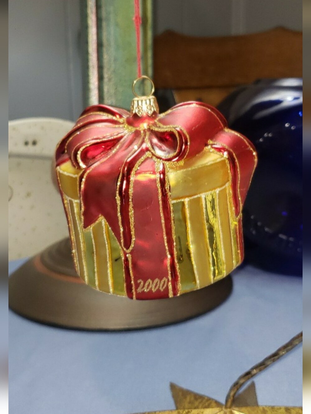 RARE Vtg 2000 Spode Large Blown Glass Gold Box W/ Red Ribbon Christmas Ornament - Picture 2 of 12